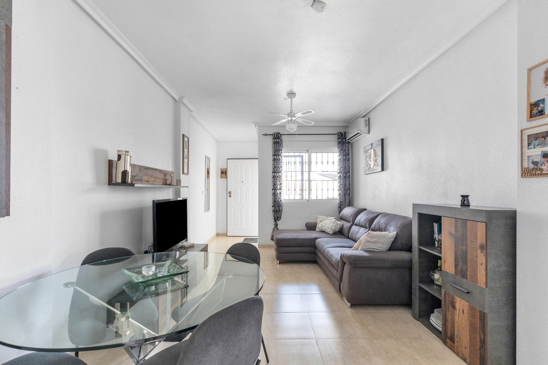 Återförsäljning - Apartment -
Orihuela Costa - Costa Blanca