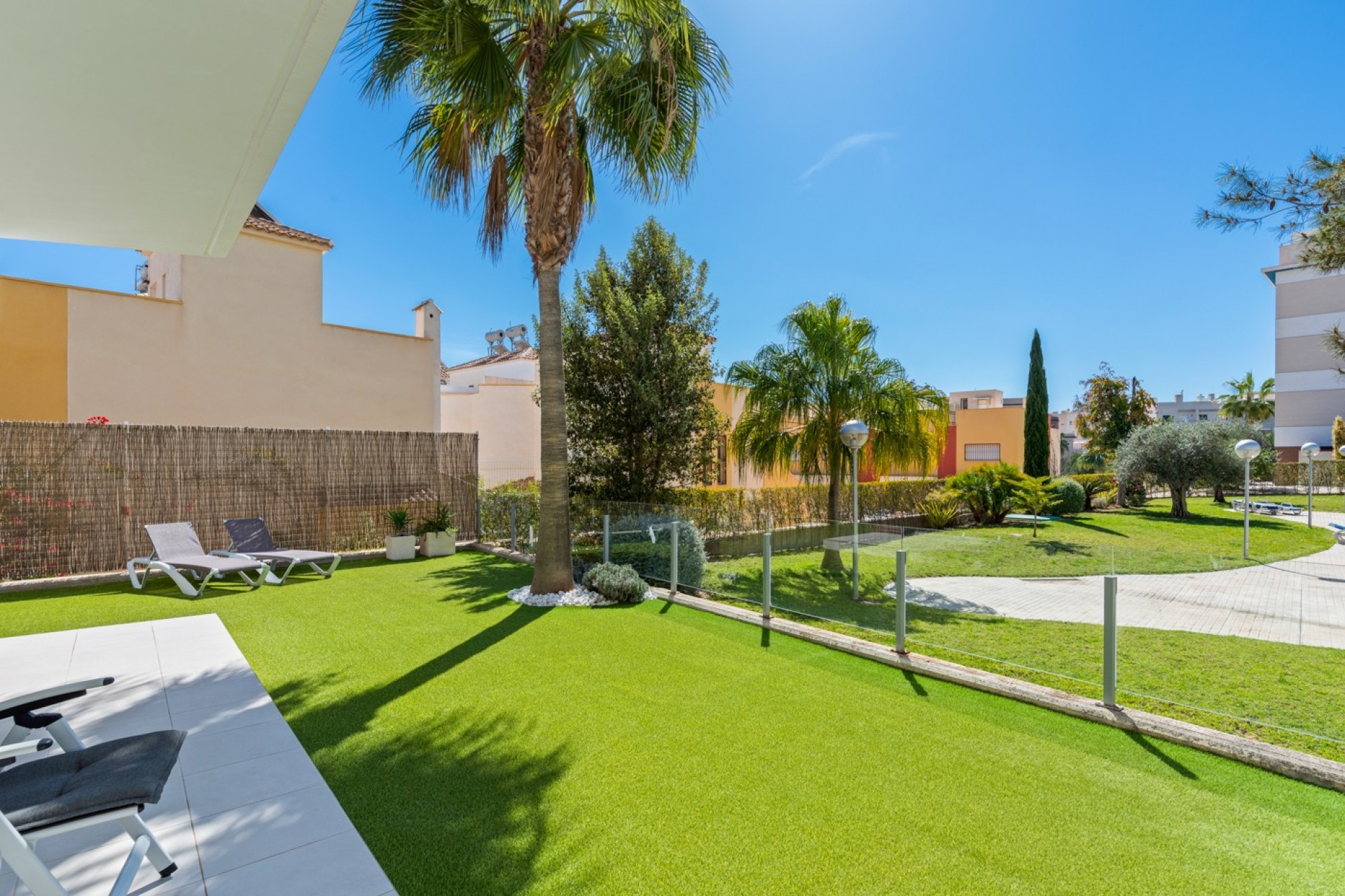 Återförsäljning - Apartment -
Orihuela Costa - Costa Blanca