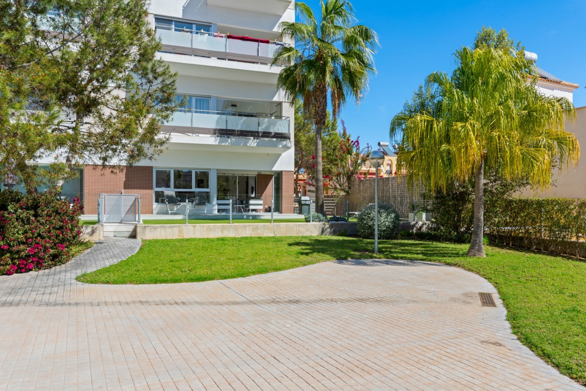 Återförsäljning - Apartment -
Orihuela Costa - Costa Blanca