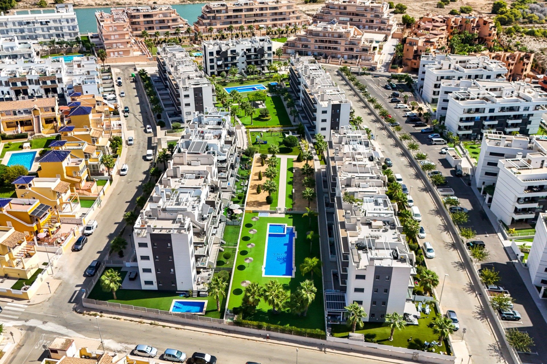Återförsäljning - Apartment -
Orihuela Costa - Costa Blanca