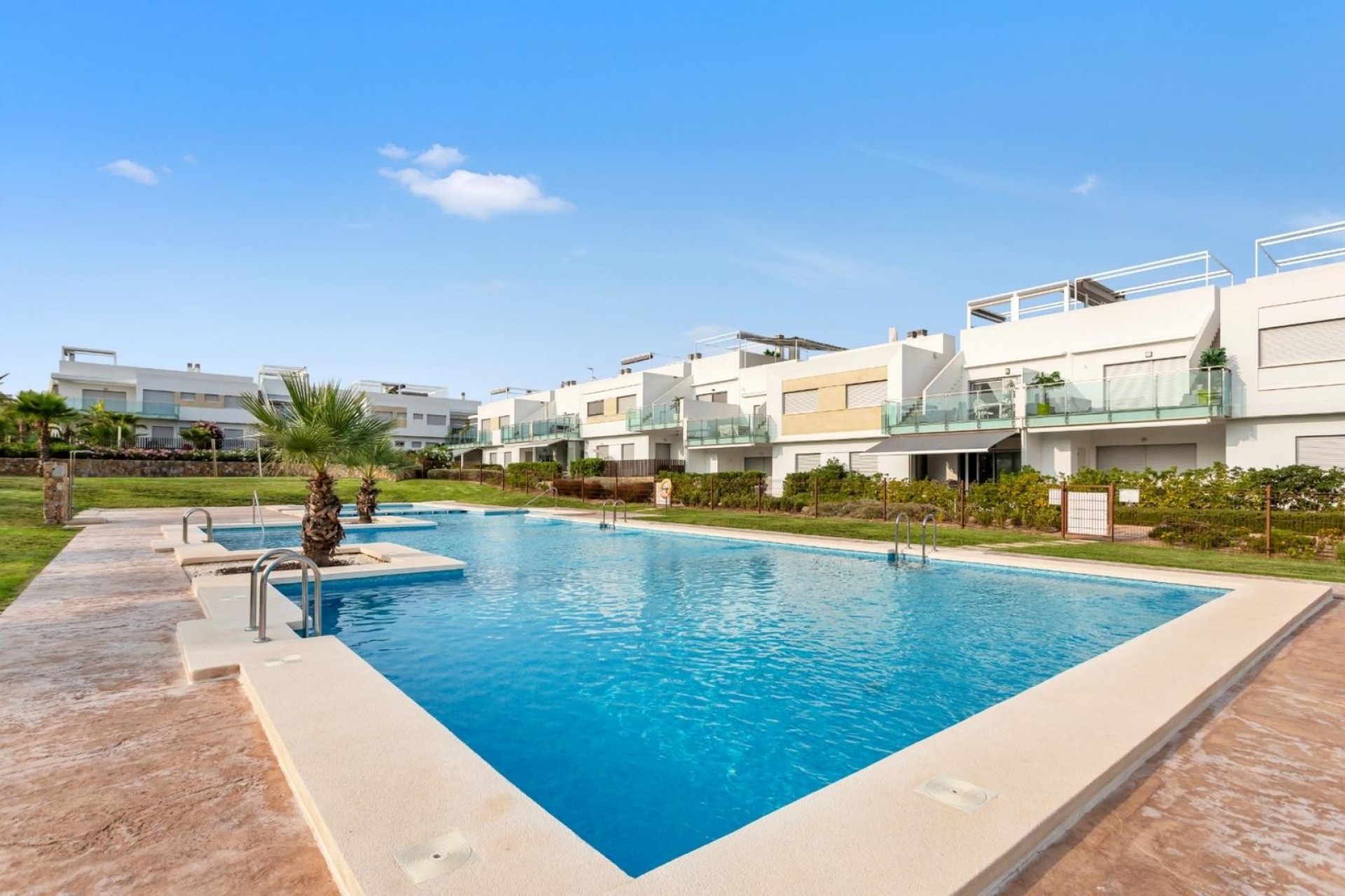 Återförsäljning - Apartment -
Orihuela Costa - Costa Blanca