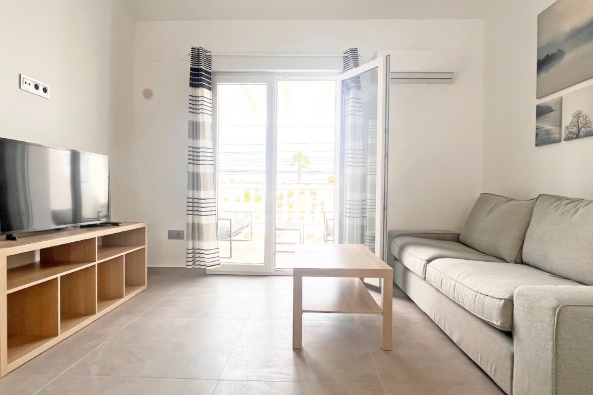 Återförsäljning - Apartment -
Orihuela Costa - Costa Blanca