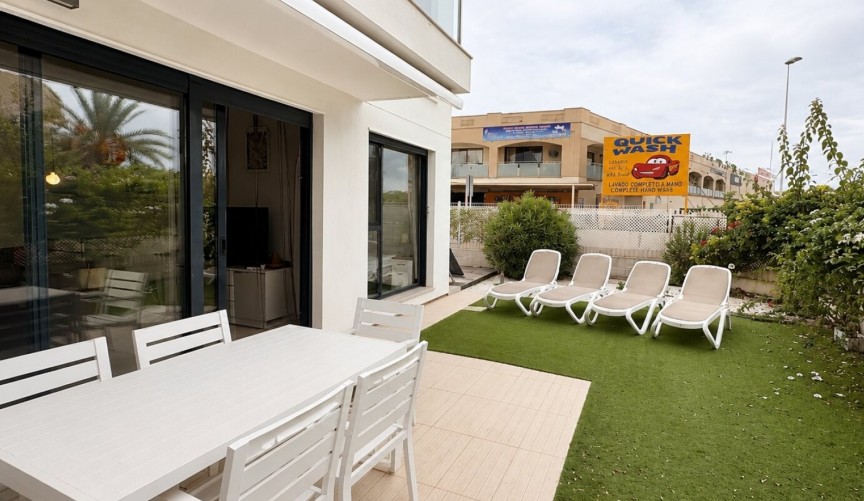 Återförsäljning - Apartment -
Orihuela Costa - Costa Blanca
