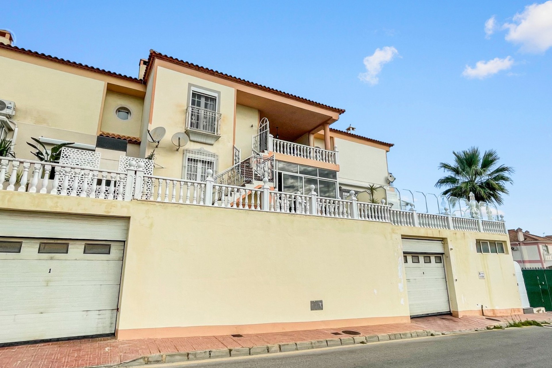 Återförsäljning - Apartment -
Orihuela Costa - Costa Blanca