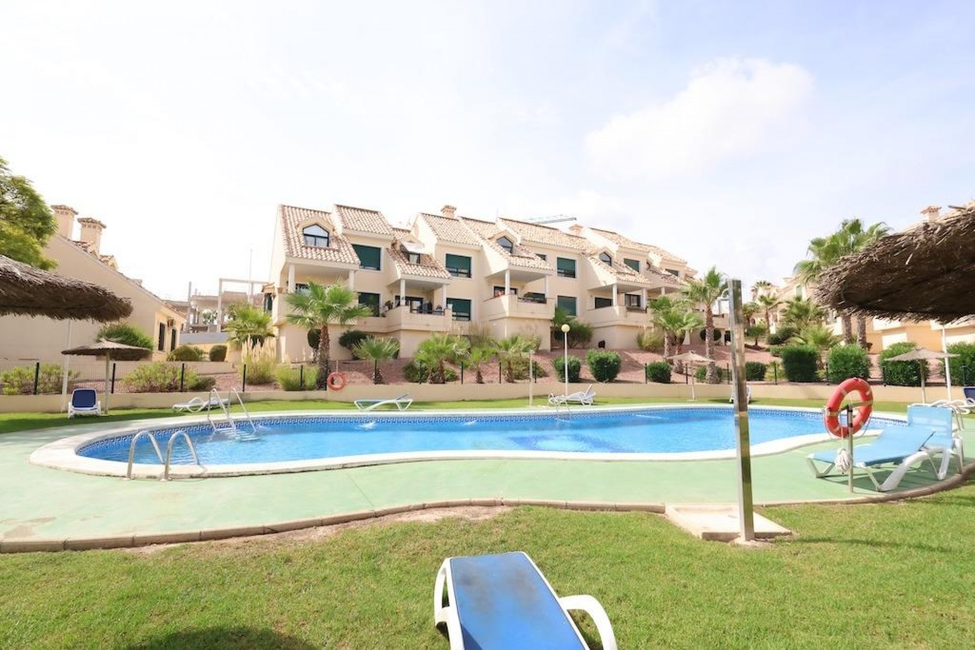 Återförsäljning - Apartment -
Orihuela Costa - Costa Blanca