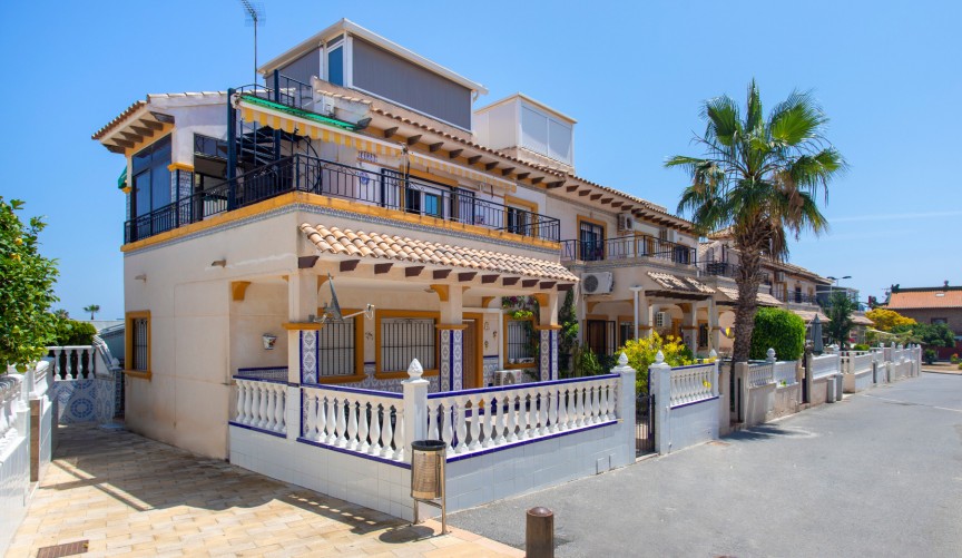 Återförsäljning - Apartment -
Orihuela Costa - Costa Blanca