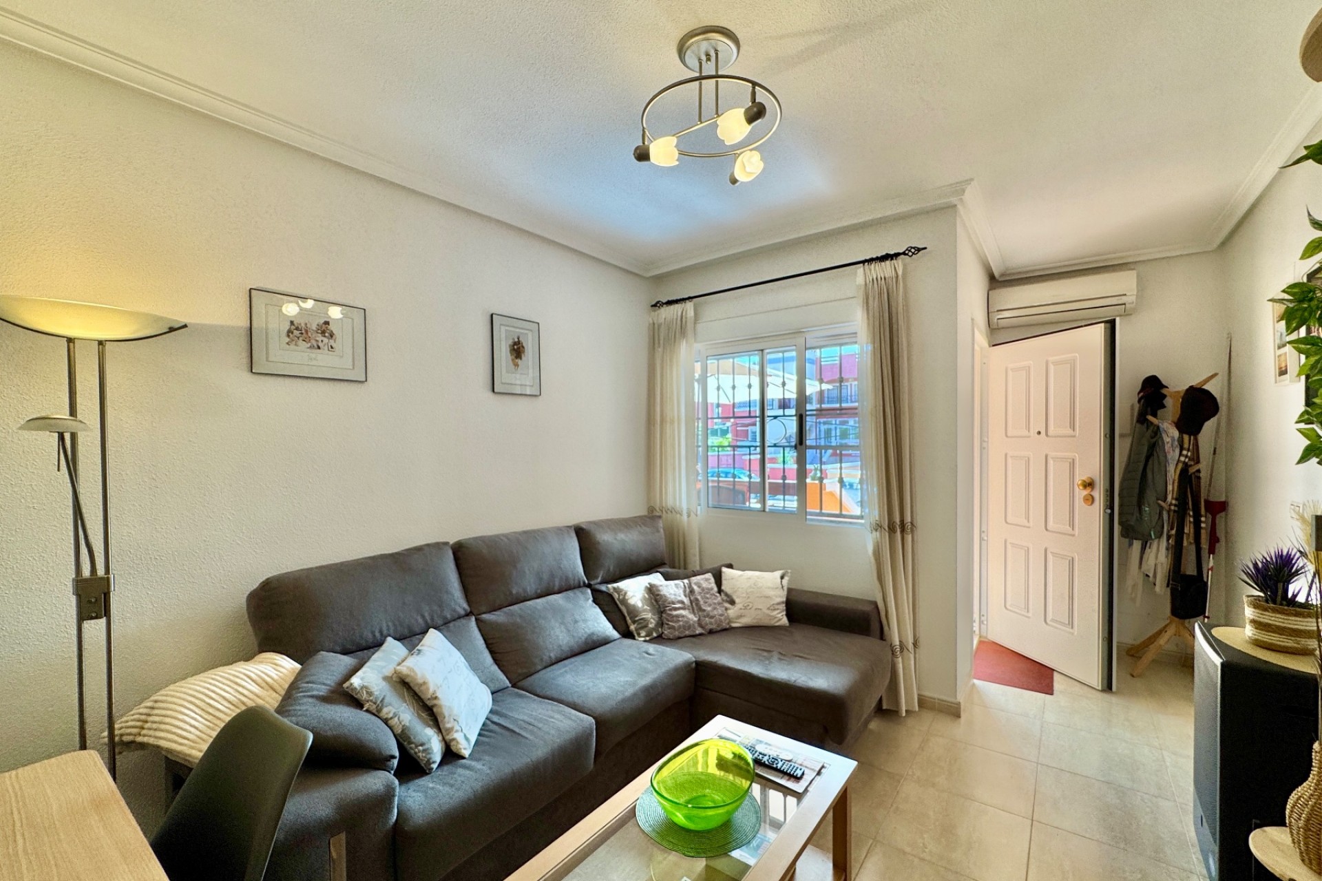 Återförsäljning - Apartment -
Orihuela Costa - Costa Blanca
