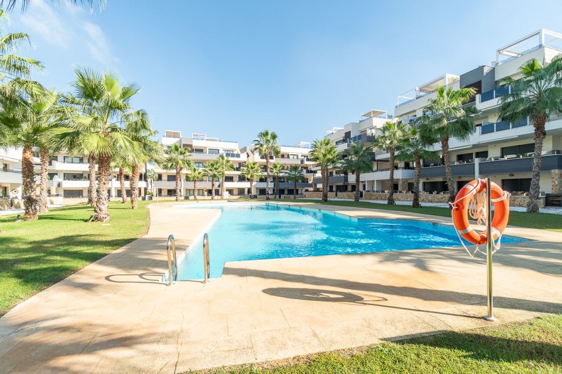 Återförsäljning - Apartment -
Orihuela Costa - Costa Blanca