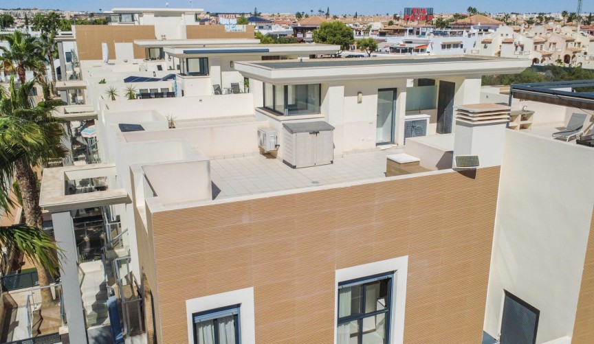 Återförsäljning - Apartment -
Orihuela Costa - Costa Blanca