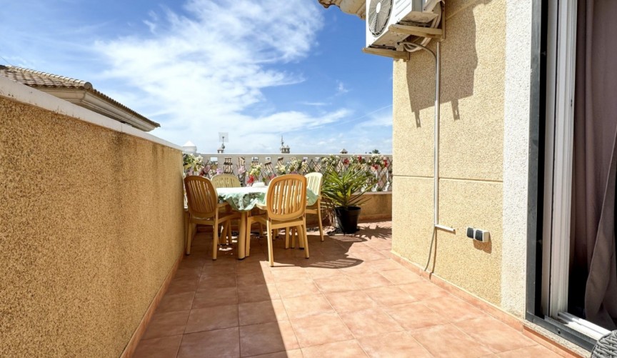 Återförsäljning - Apartment -
Orihuela Costa - Costa Blanca