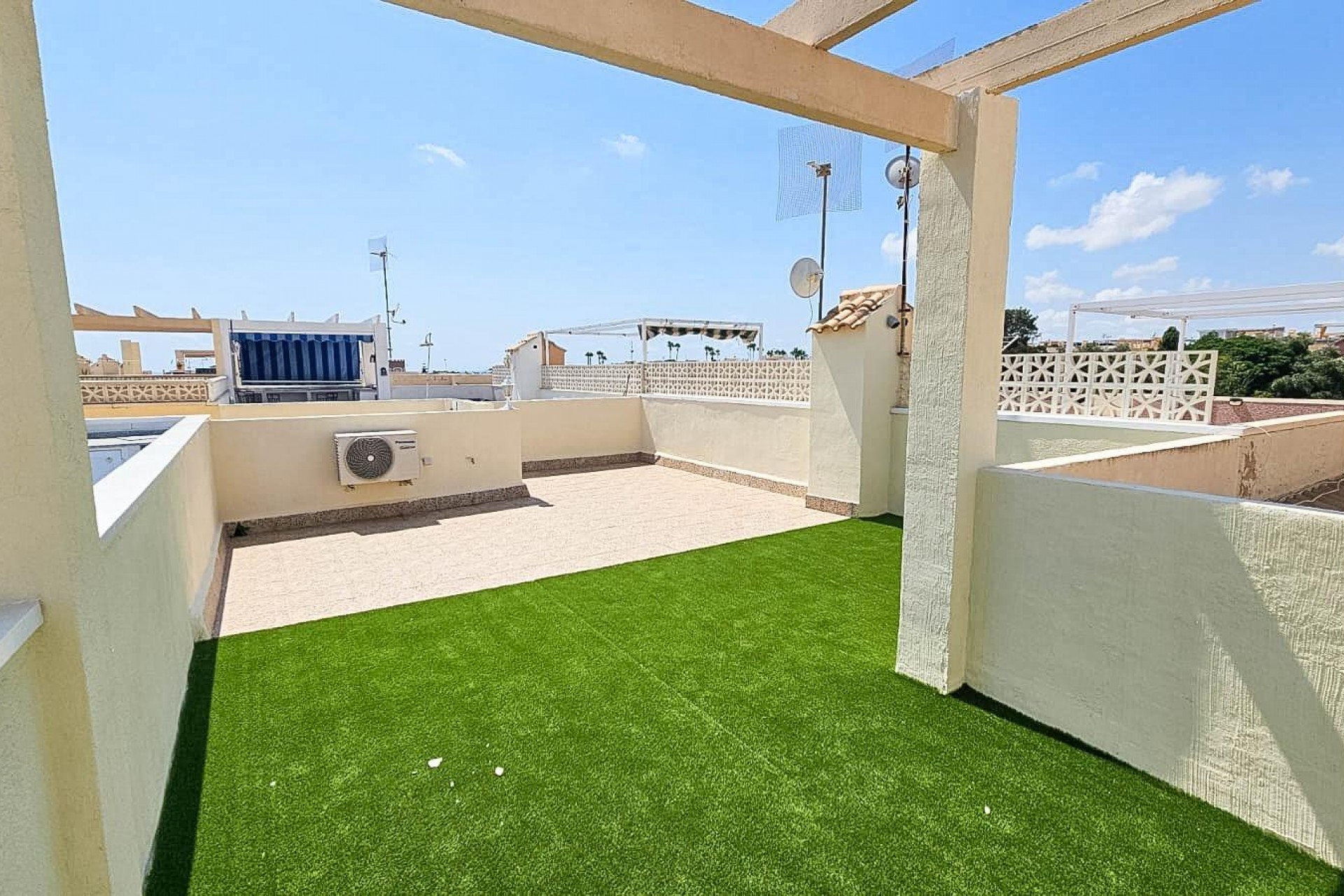 Återförsäljning - Apartment -
Orihuela Costa - La Florida