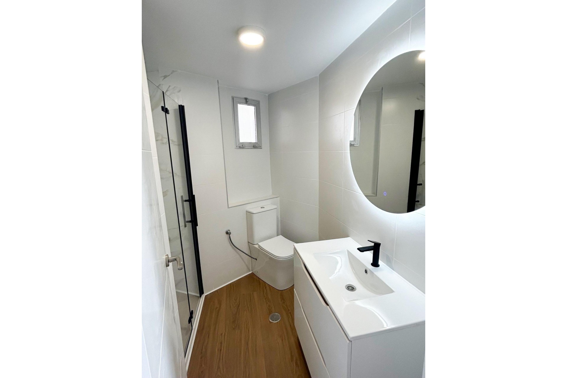 Återförsäljning - Apartment -
Orihuela Costa - La Regia