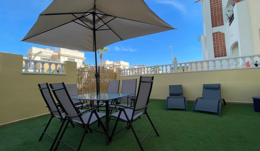 Återförsäljning - Apartment -
Orihuela Costa - La Zenia