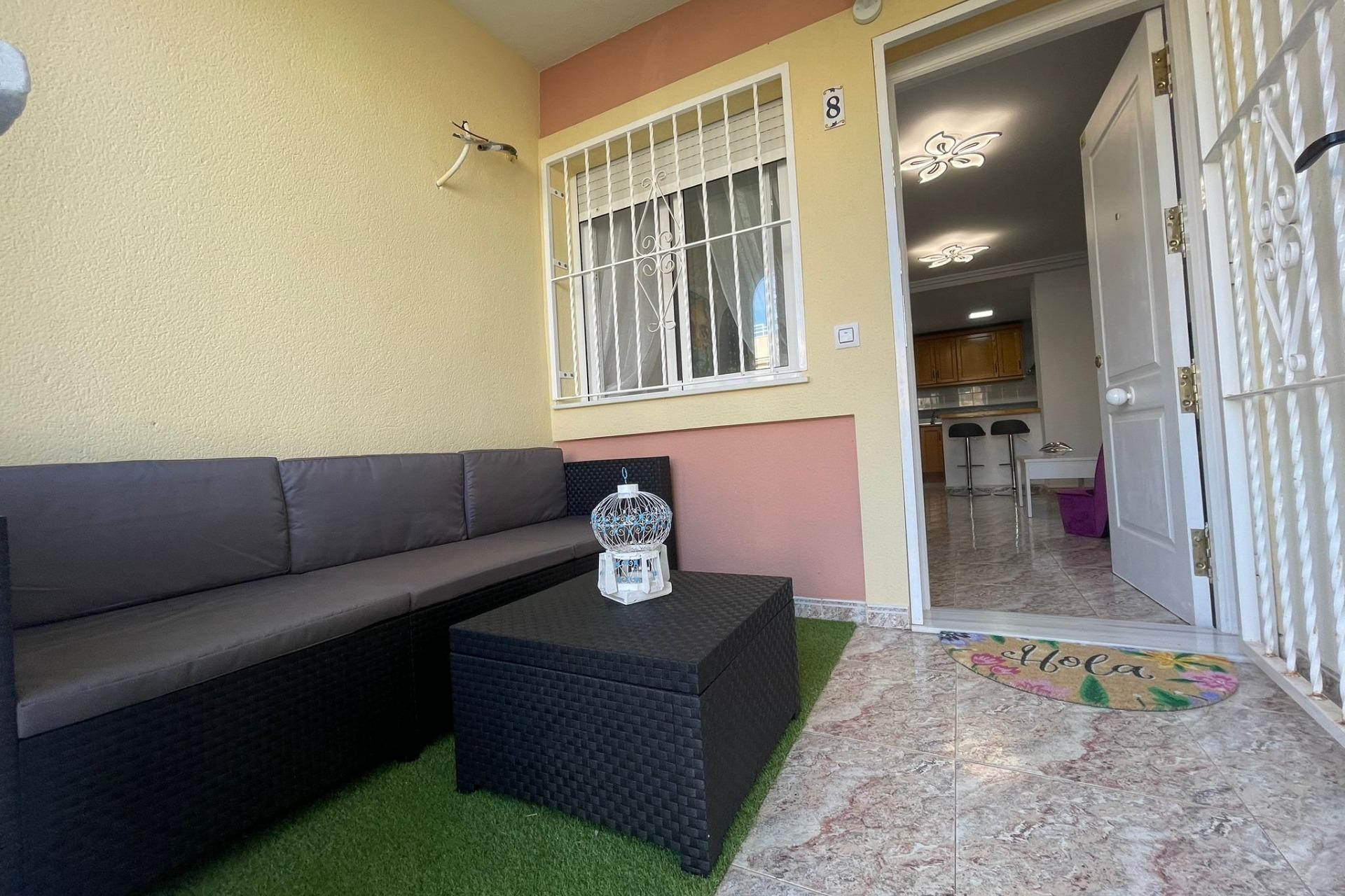 Återförsäljning - Apartment -
Orihuela Costa - La Zenia