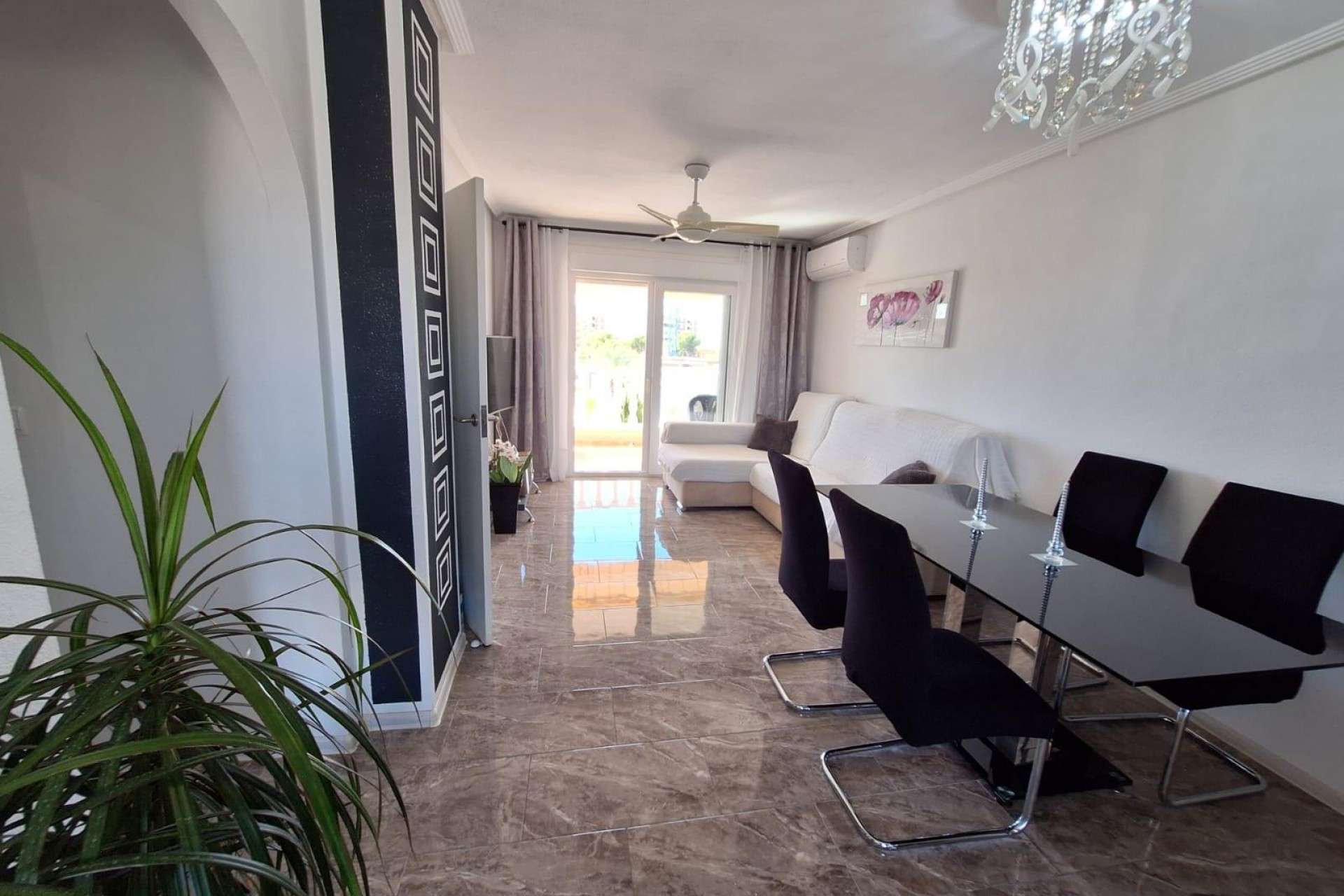 Återförsäljning - Apartment -
Orihuela Costa - La Zenia