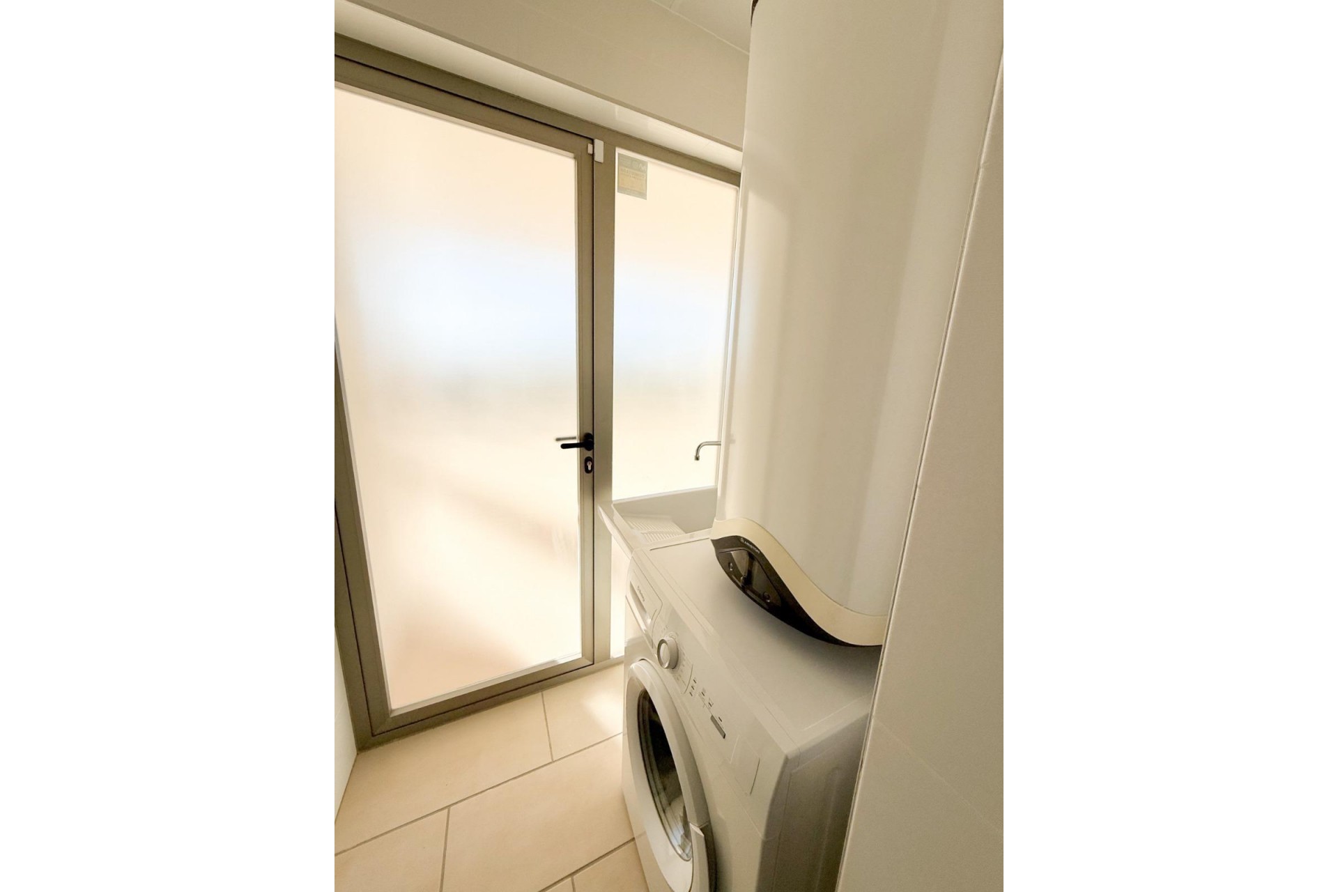 Återförsäljning - Apartment -
Orihuela Costa - La Zenia