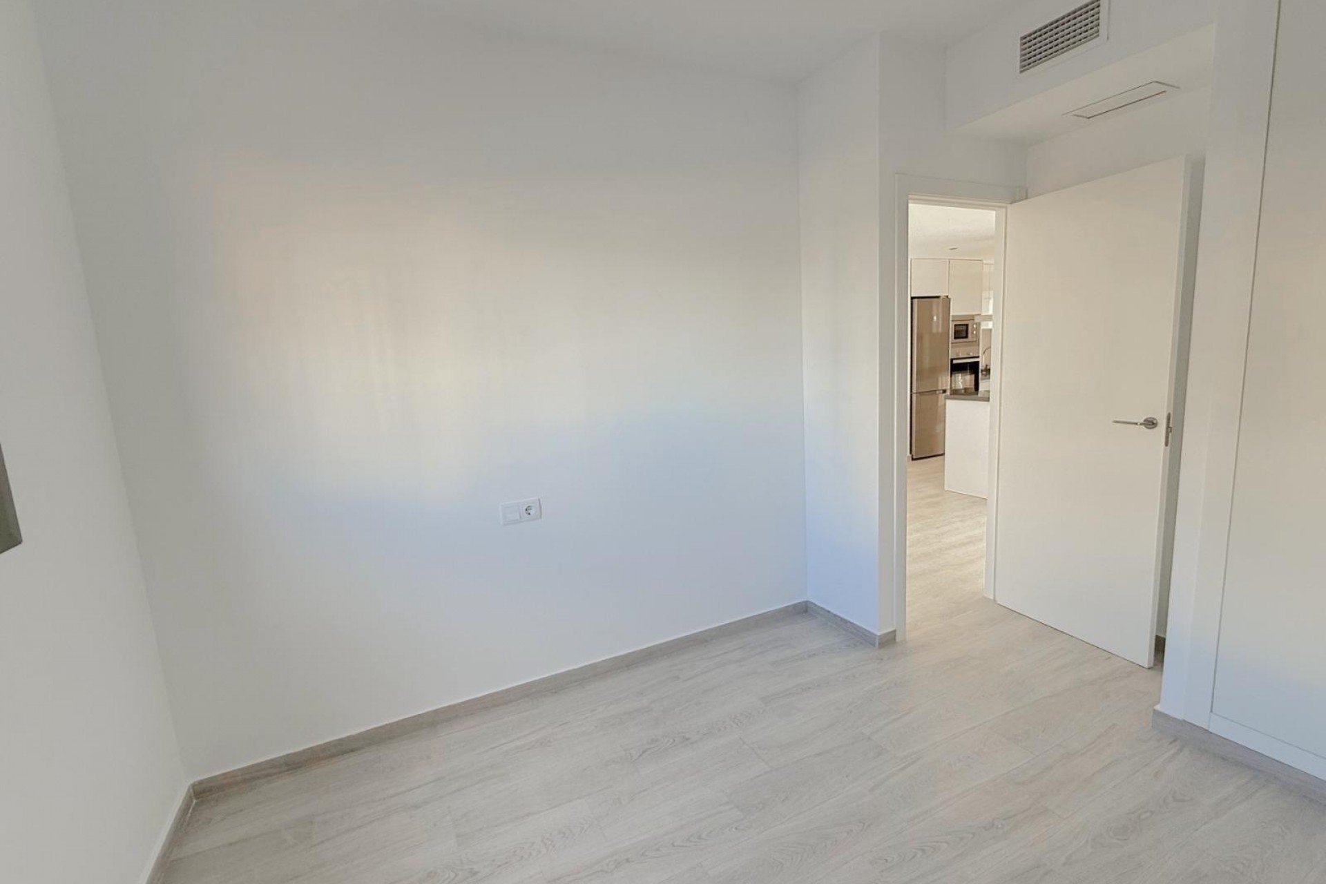 Återförsäljning - Apartment -
Orihuela Costa - La Zenia