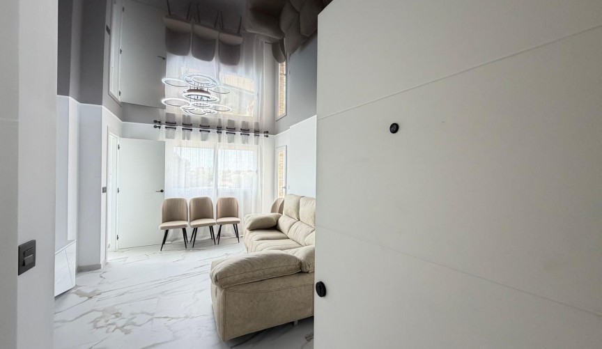 Återförsäljning - Apartment -
Orihuela Costa - La Zenia