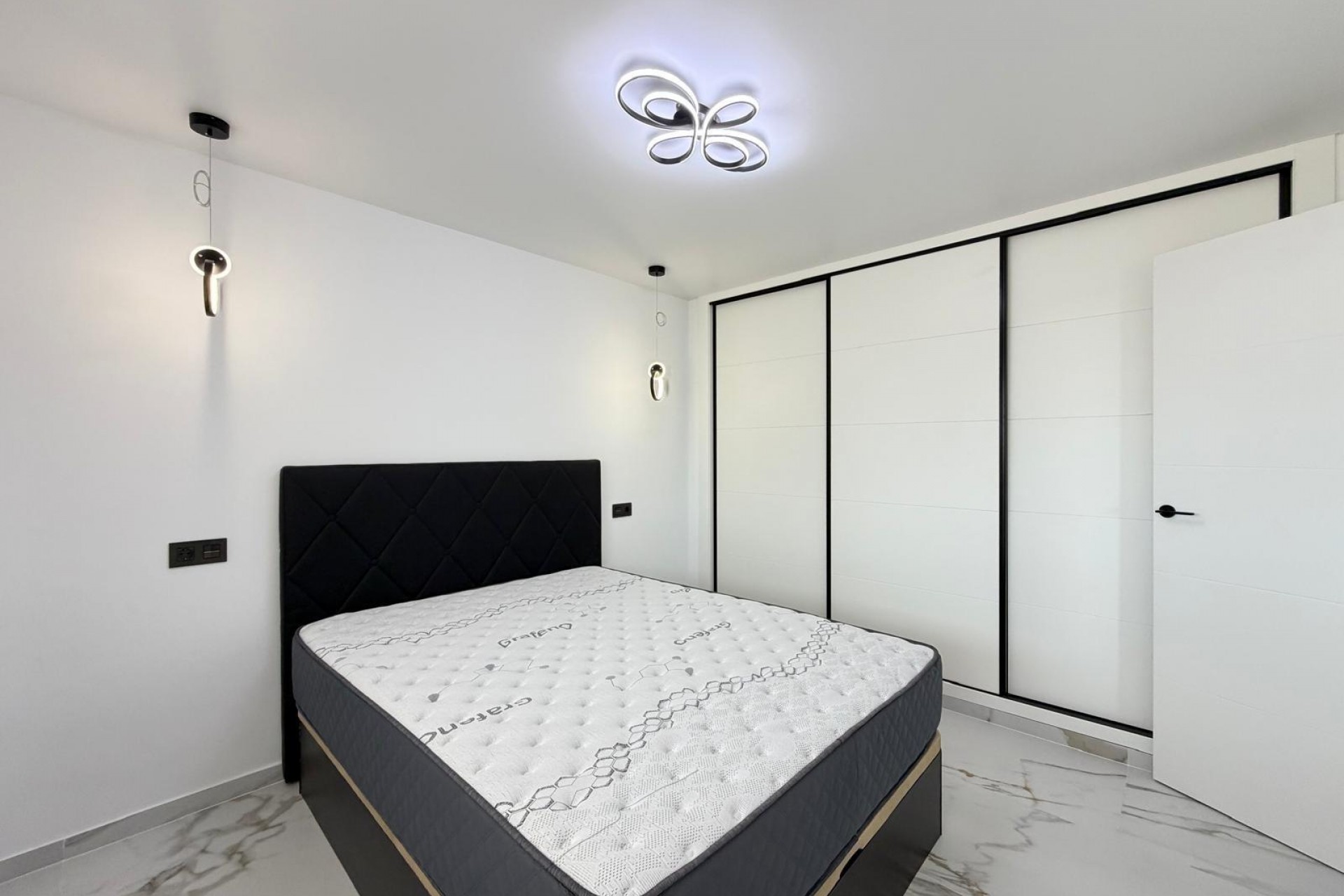 Återförsäljning - Apartment -
Orihuela Costa - La Zenia