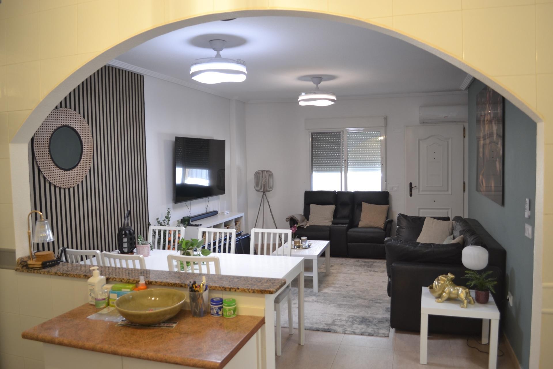 Återförsäljning - Apartment -
Orihuela Costa - Las Filipinas