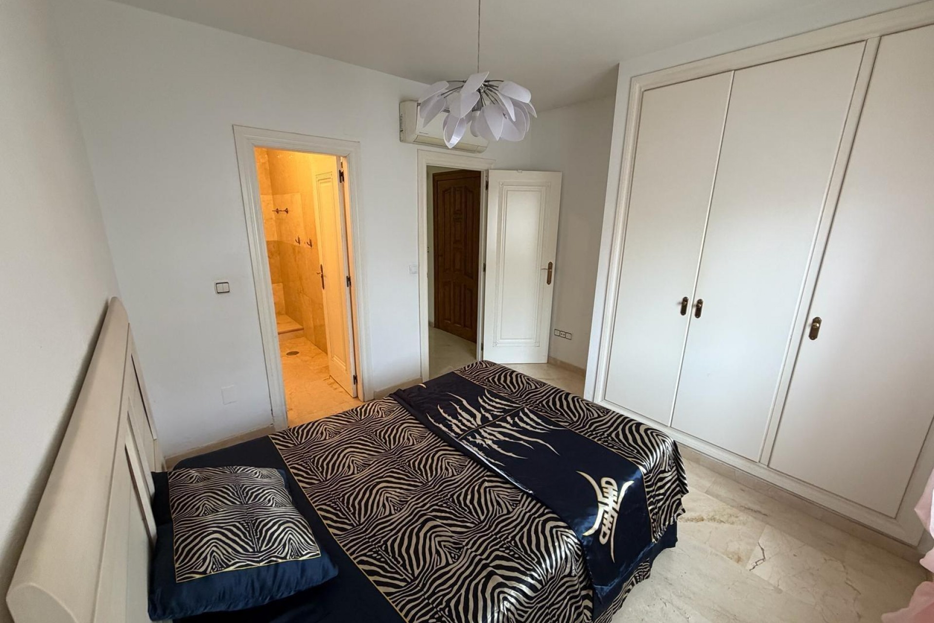 Återförsäljning - Apartment -
Orihuela Costa - Las Ramblas