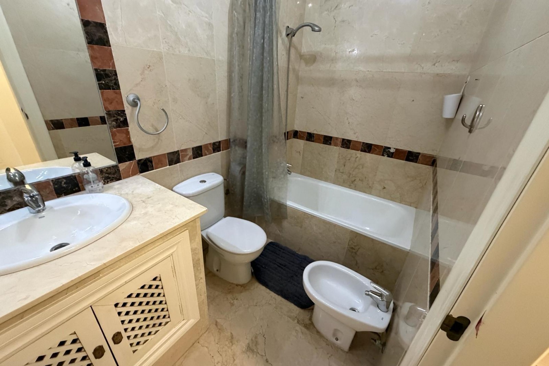 Återförsäljning - Apartment -
Orihuela Costa - Las Ramblas