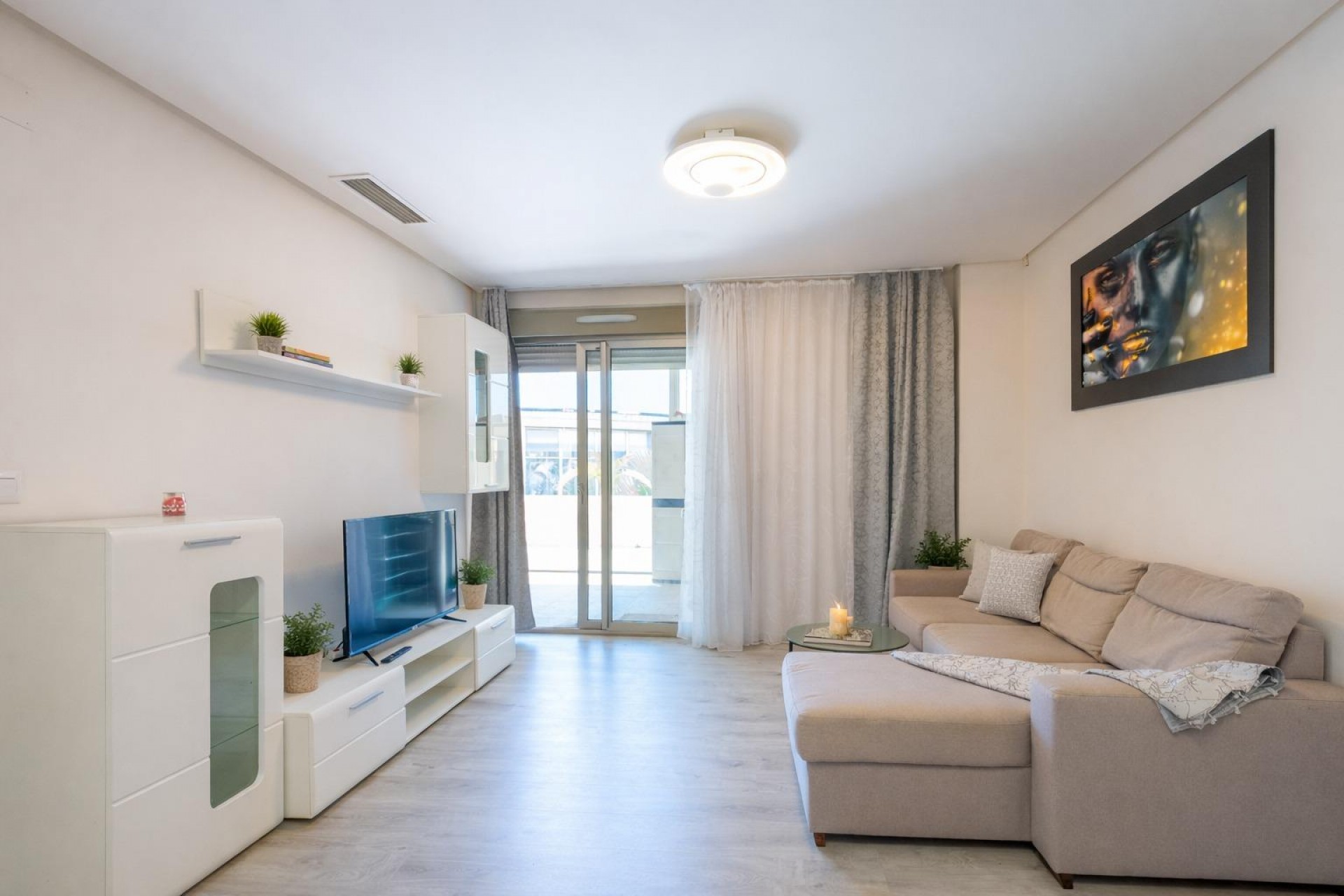 Återförsäljning - Apartment -
Orihuela Costa - Los Dolses