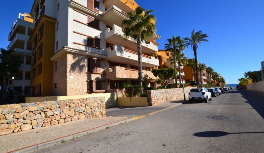 Återförsäljning - Apartment -
Orihuela Costa - Punta Prima