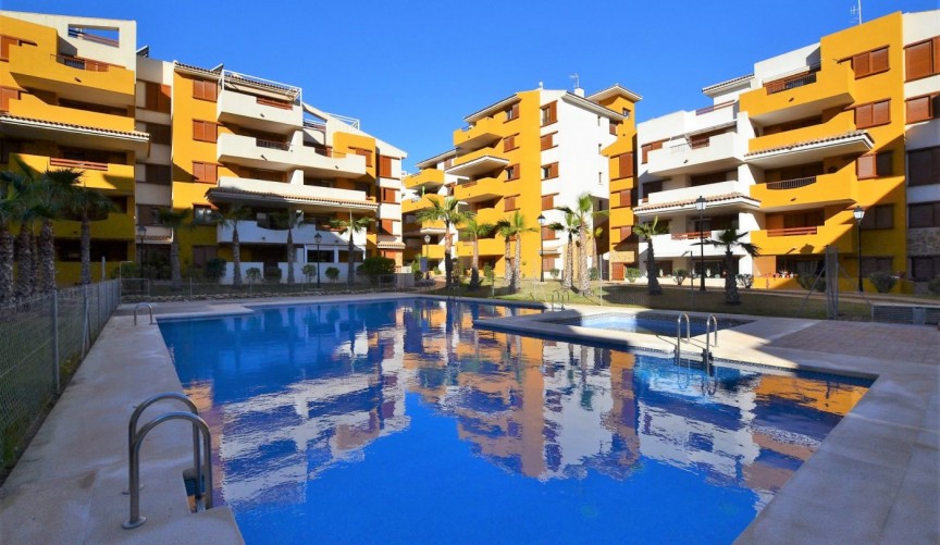 Återförsäljning - Apartment -
Orihuela Costa - Punta Prima