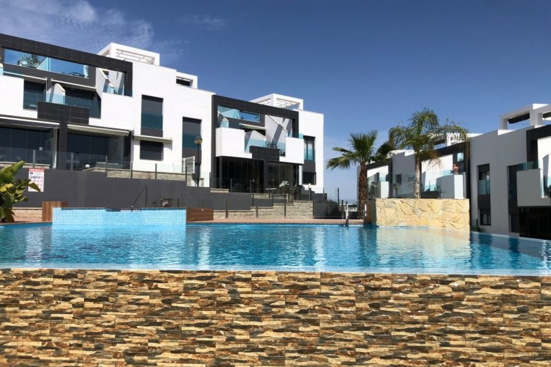 Återförsäljning - Apartment -
Orihuela Costa - Punta Prima