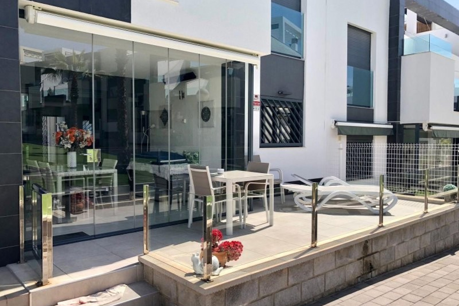 Återförsäljning - Apartment -
Orihuela Costa - Punta Prima