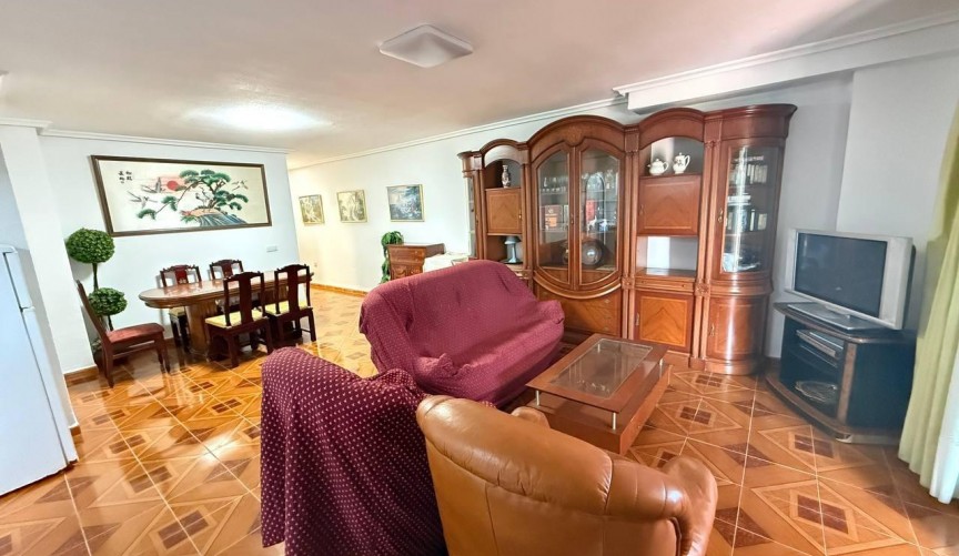 Återförsäljning - Apartment -
Orihuela Costa - Punta Prima