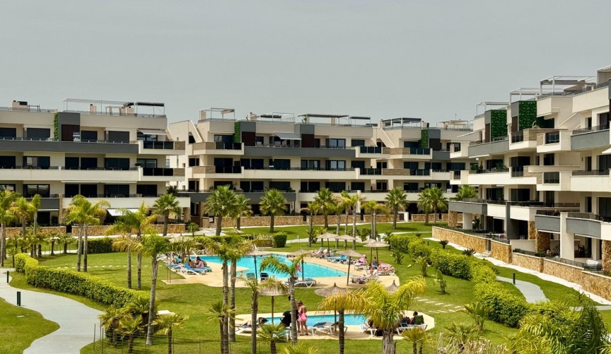 Återförsäljning - Apartment -
Orihuela Costa - Punta Prima