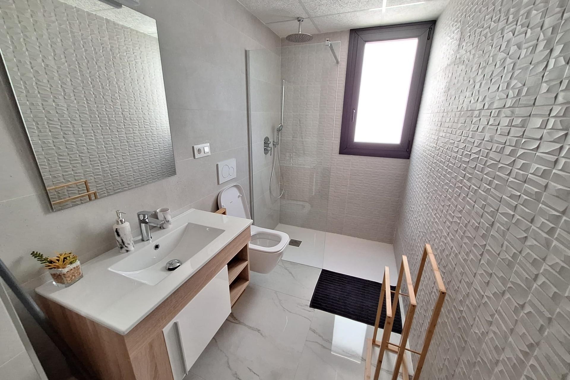 Återförsäljning - Apartment -
Orihuela Costa - Punta Prima