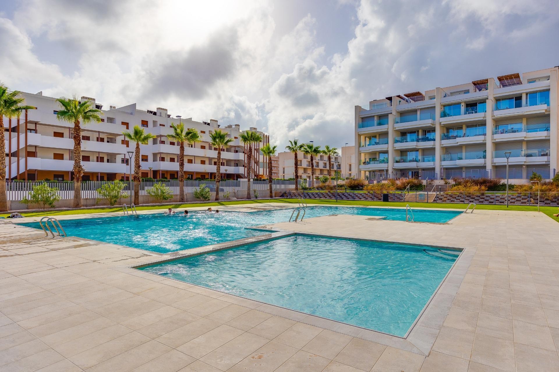 Återförsäljning - Apartment -
Orihuela Costa - Villamartín-las Filipinas