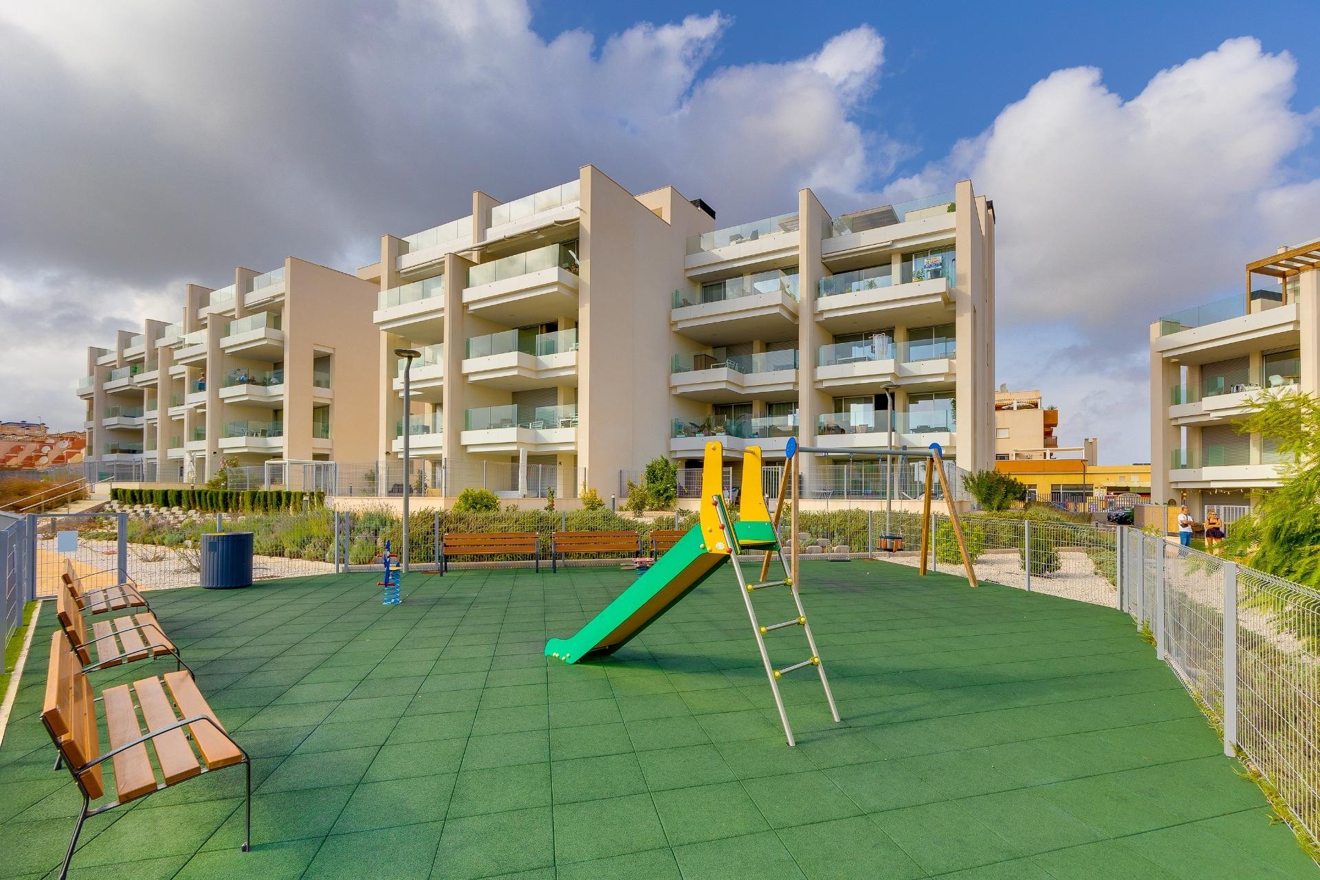 Återförsäljning - Apartment -
Orihuela Costa - Villamartín-las Filipinas