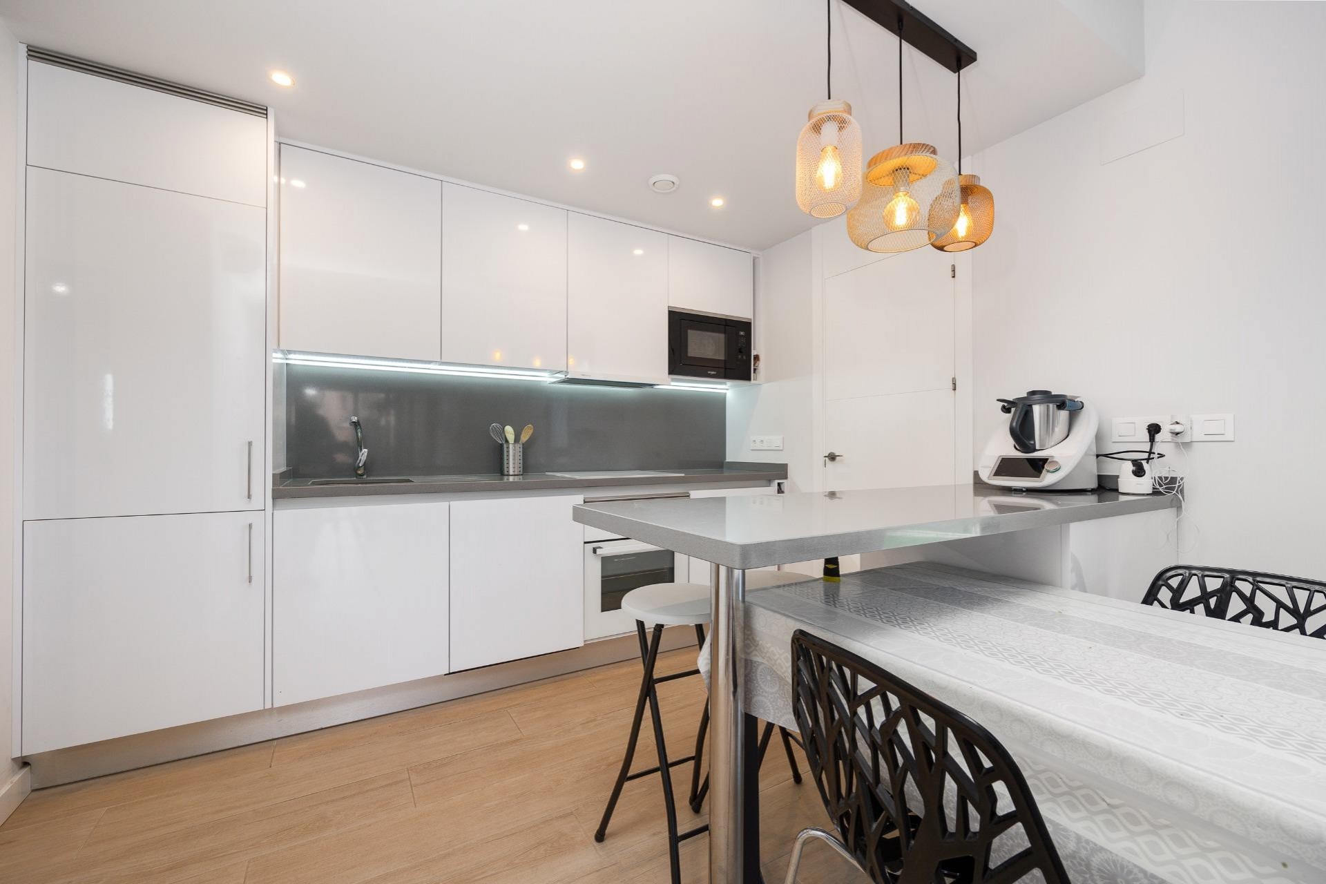 Återförsäljning - Apartment -
Orihuela Costa - Villamartín-las Filipinas