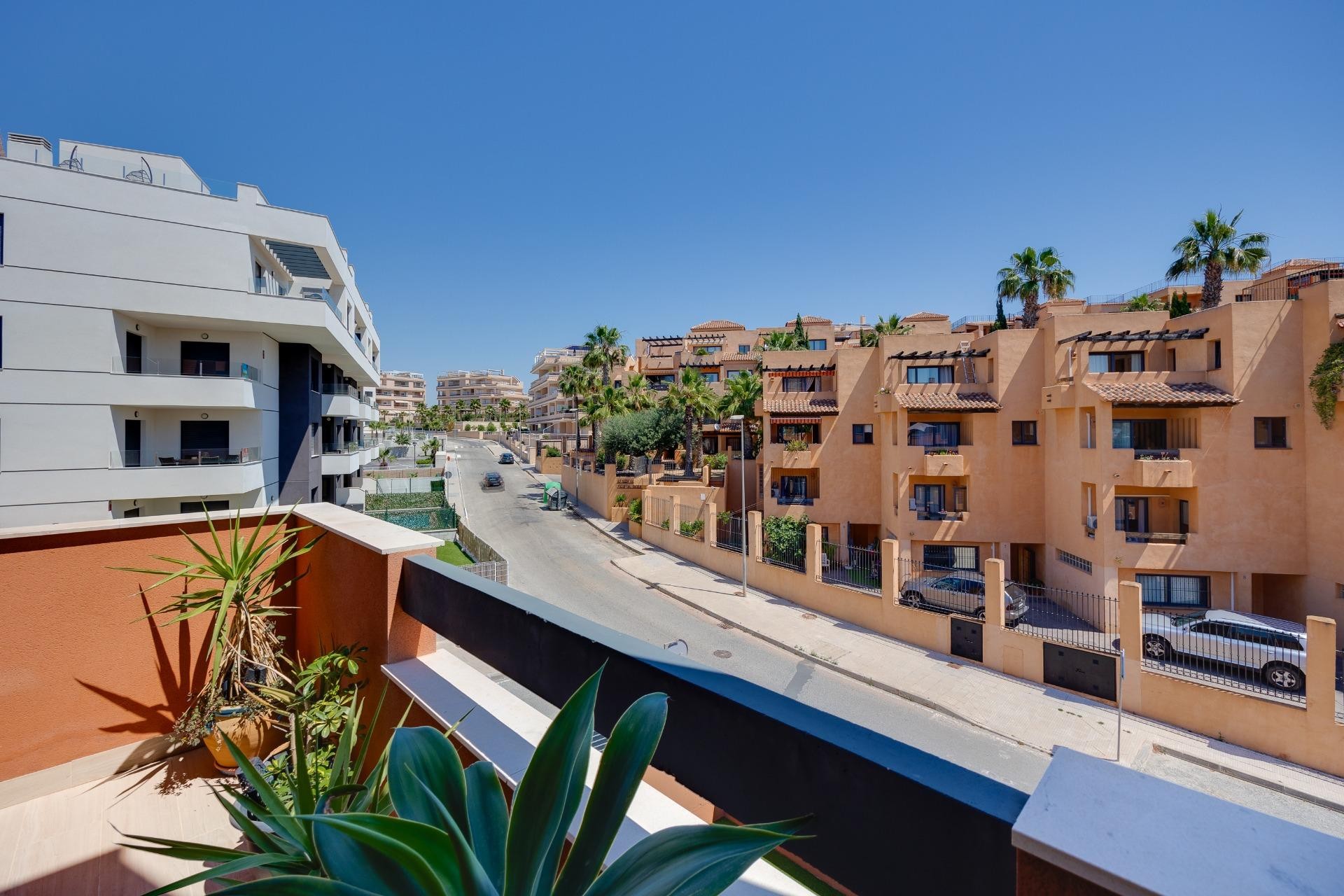 Återförsäljning - Apartment -
Orihuela Costa - Villamartín-las Filipinas