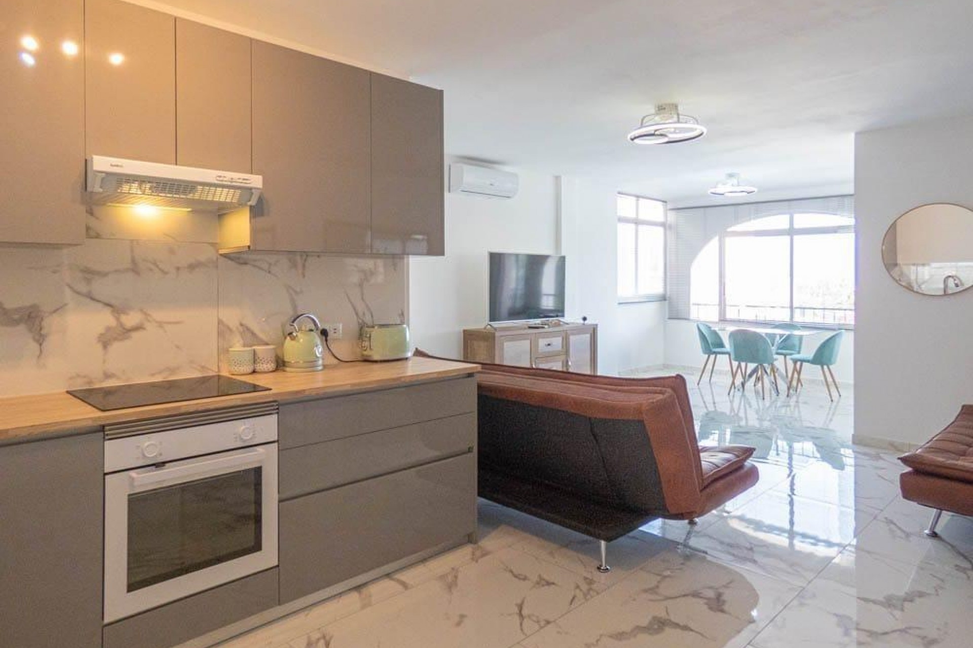 Återförsäljning - Apartment -
Orihuela Costa - Villamartín