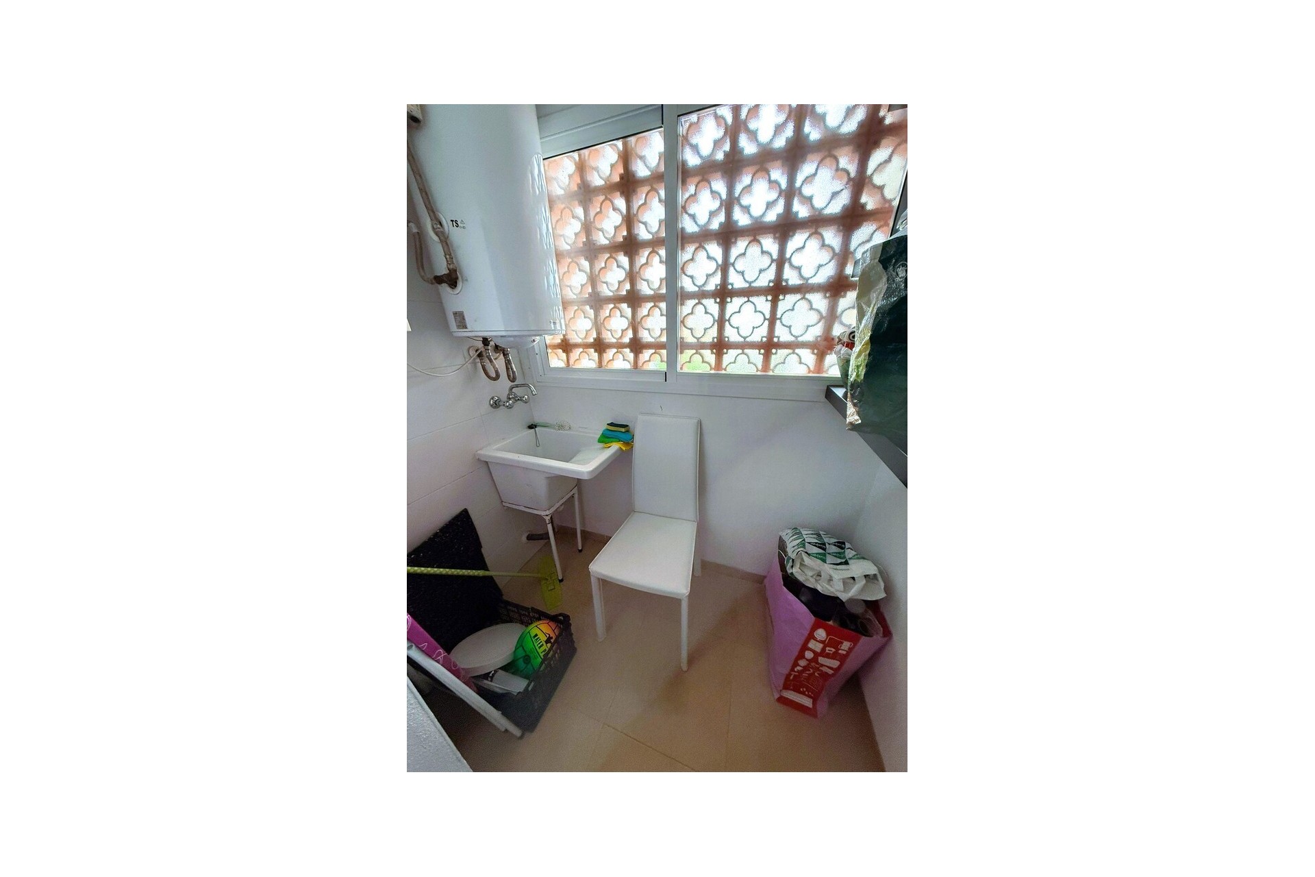 Återförsäljning - Apartment -
Orihuela Costa - Villamartín