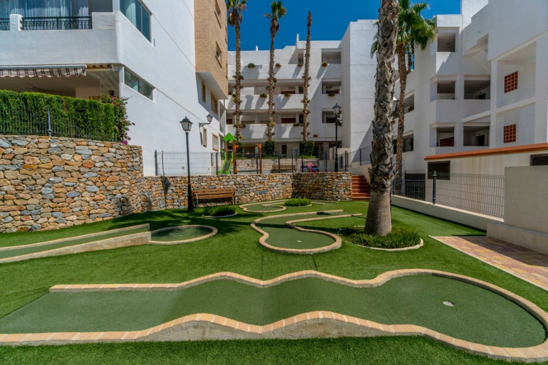 Återförsäljning - Apartment -
Orihuela Costa - Villamartín