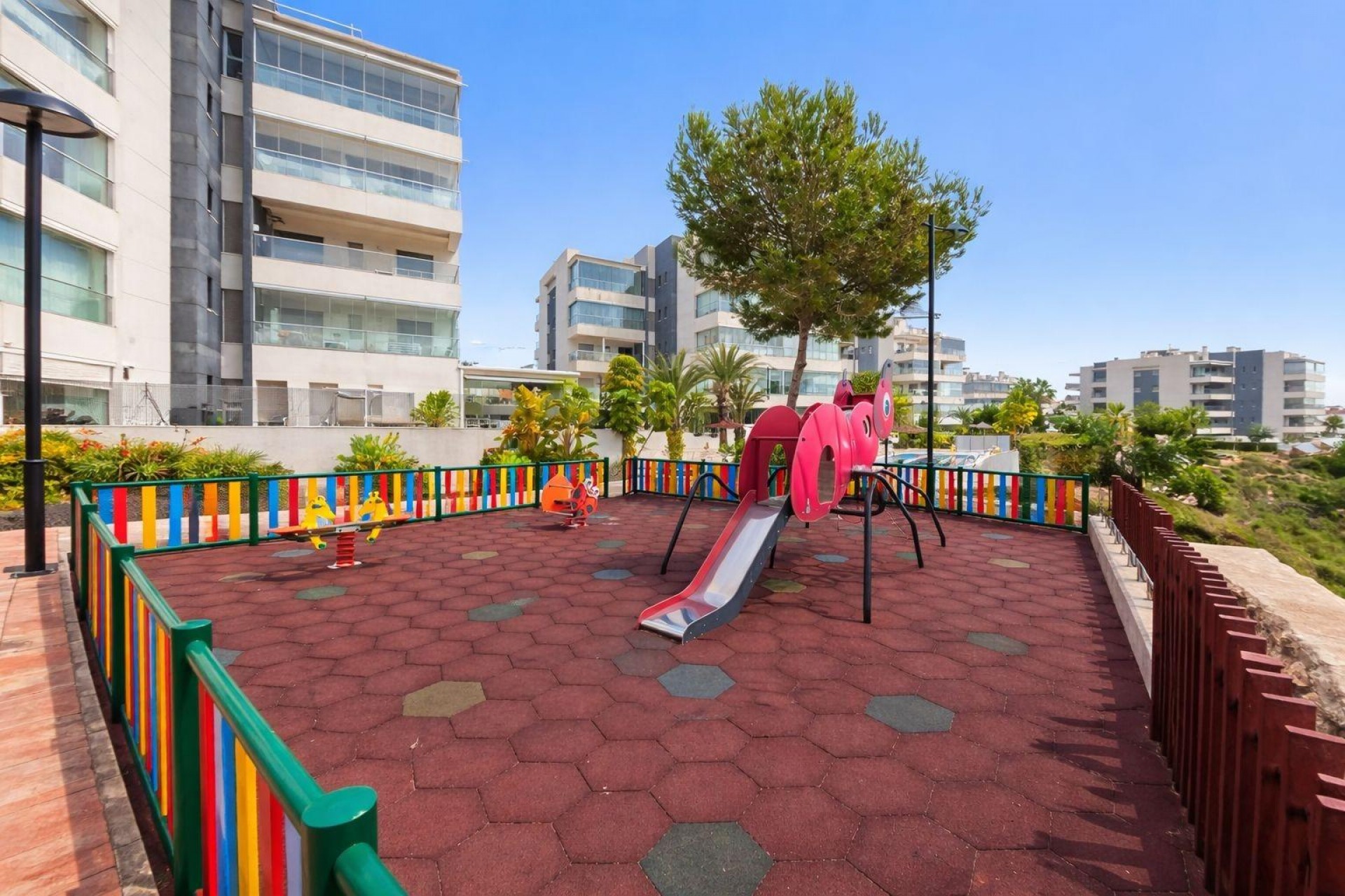 Återförsäljning - Apartment -
Orihuela Costa - Villamartín