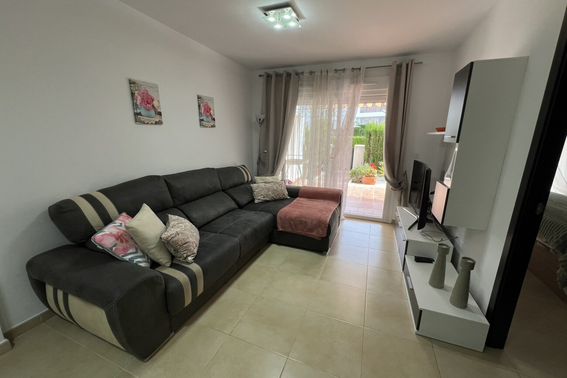Återförsäljning - Apartment -
Orihuela Costa - Villamartín