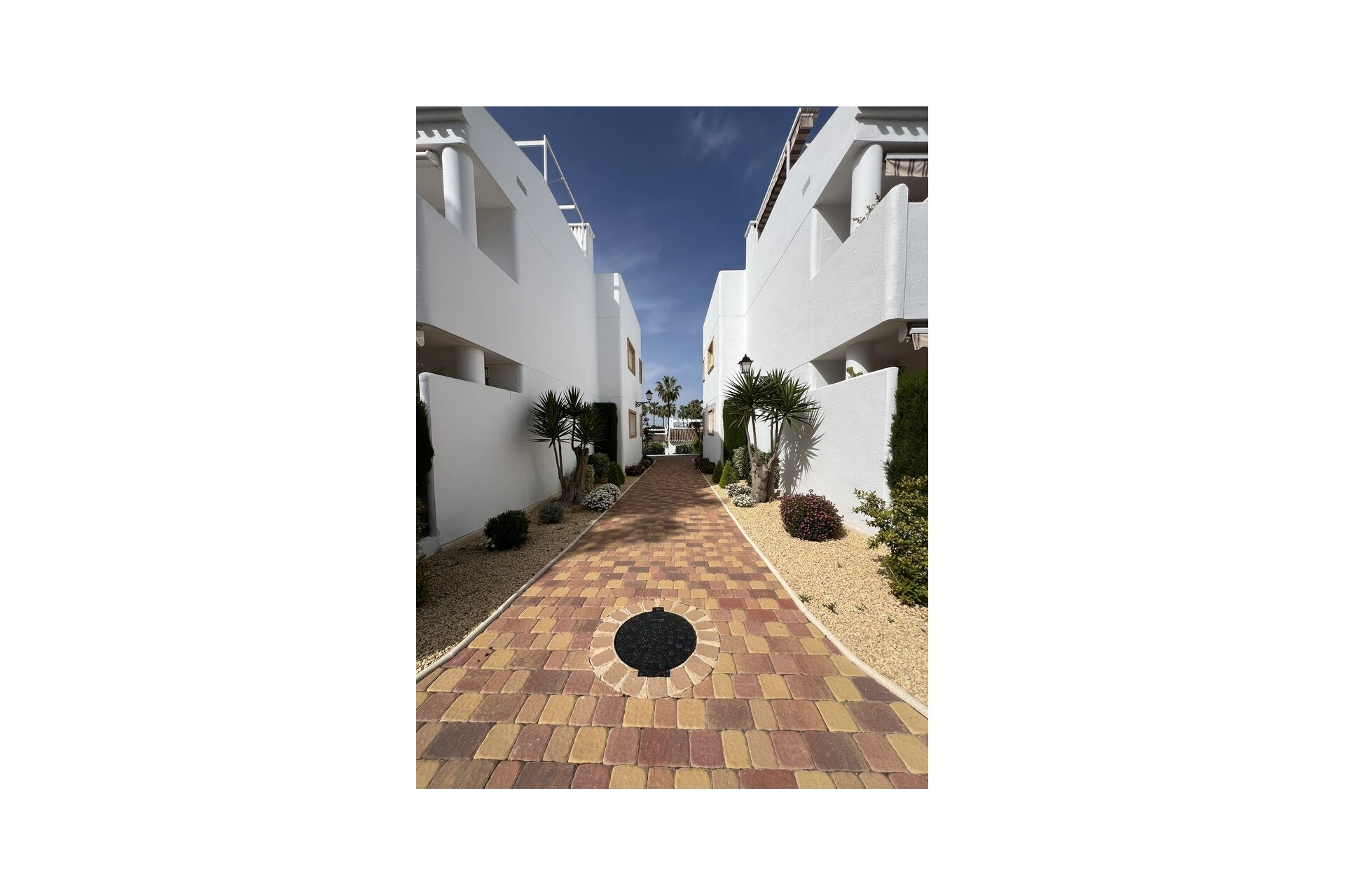 Återförsäljning - Apartment -
Orihuela Costa - Villamartín