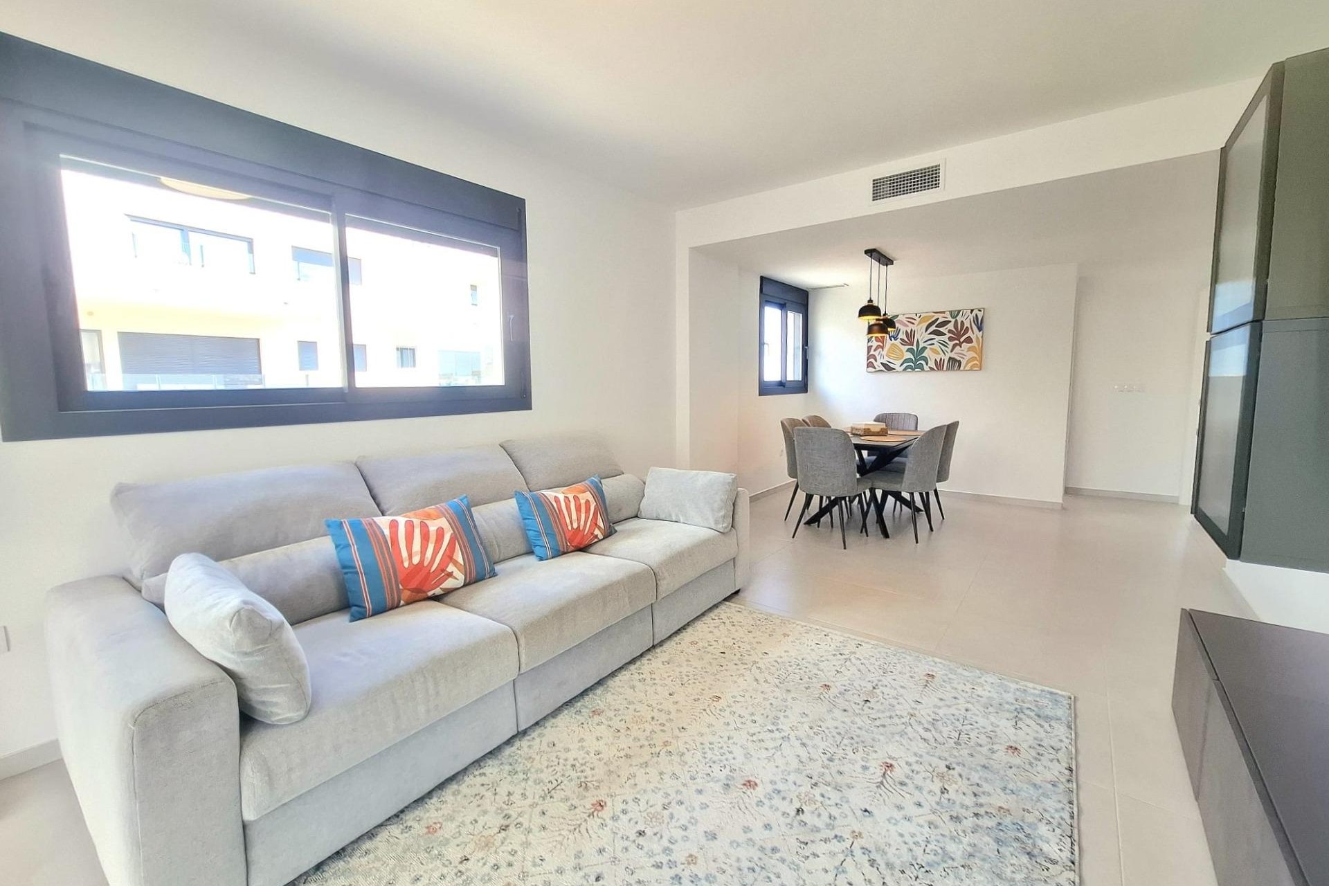 Återförsäljning - Apartment -
Orihuela Costa - Villamartín