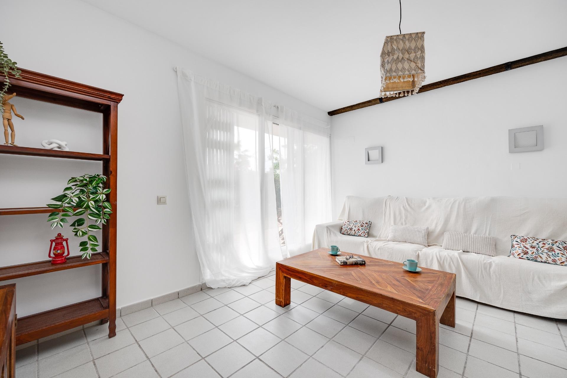 Återförsäljning - Apartment -
Orihuela Costa