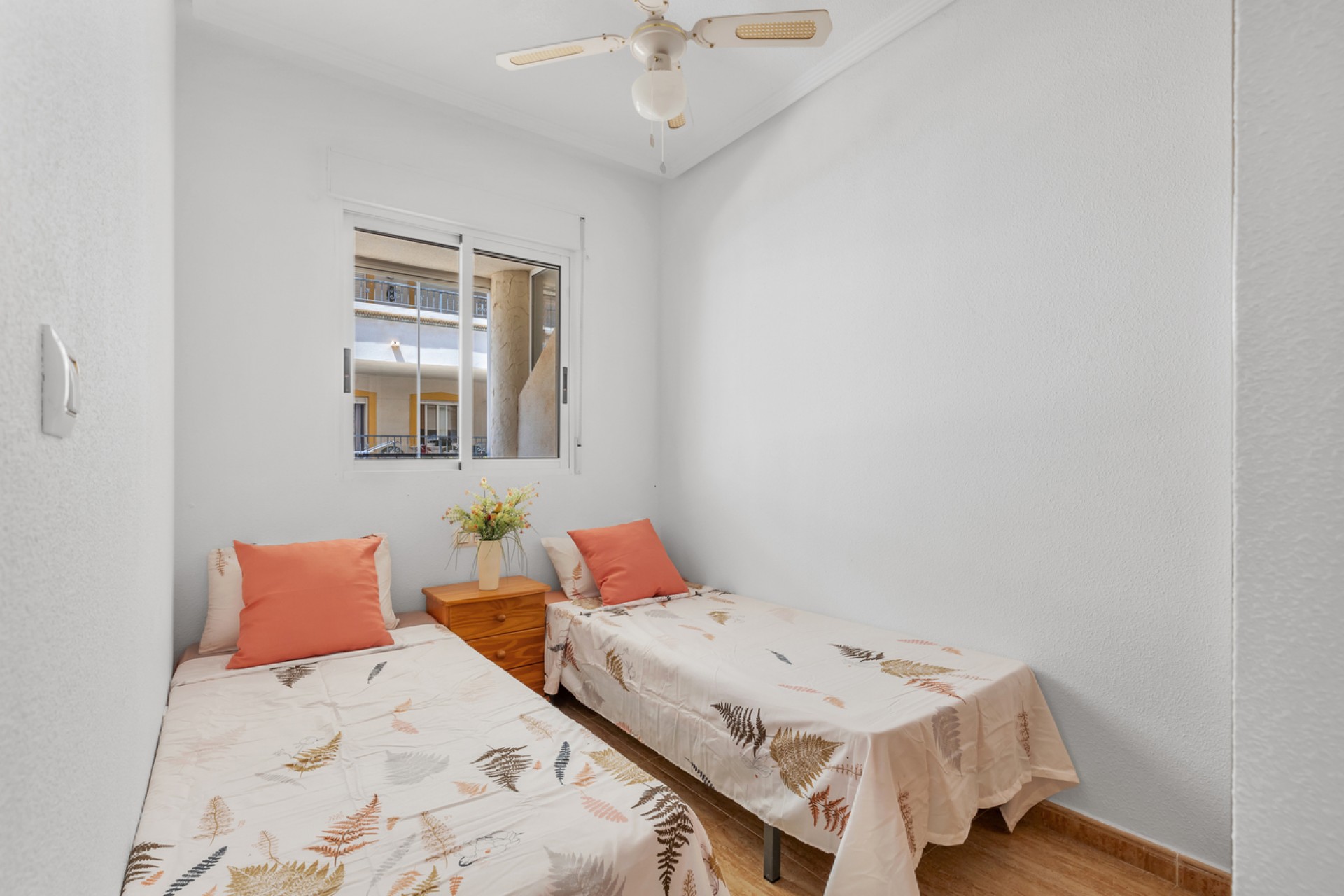 Återförsäljning - Apartment -
Orihuela Costa