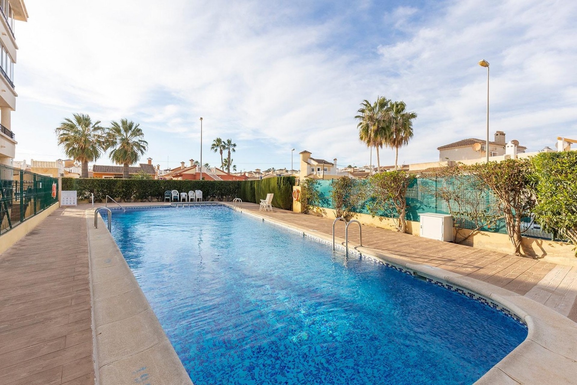 Återförsäljning - Apartment -
Orihuela Costa