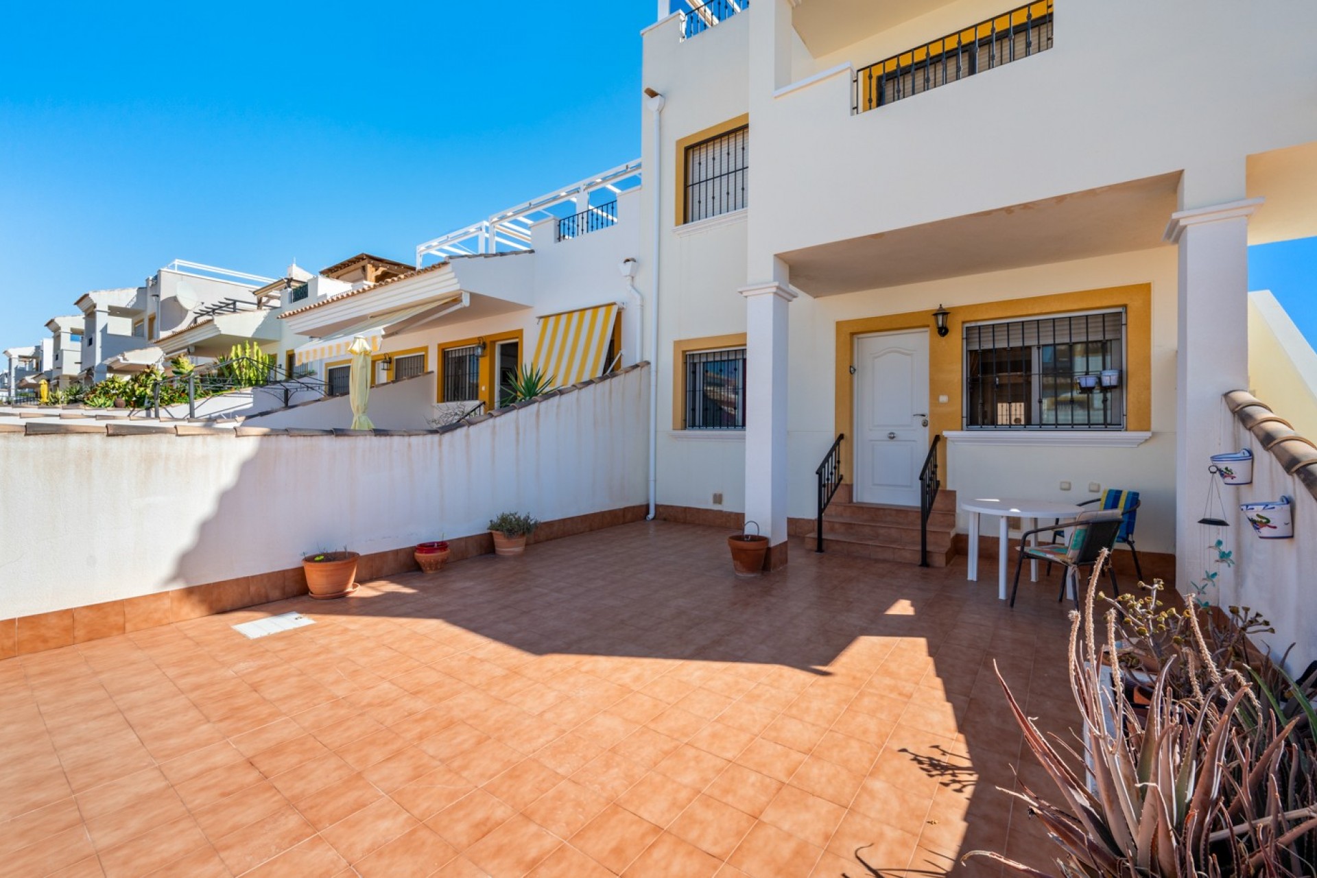 Återförsäljning - Apartment -
Orihuela - Inland