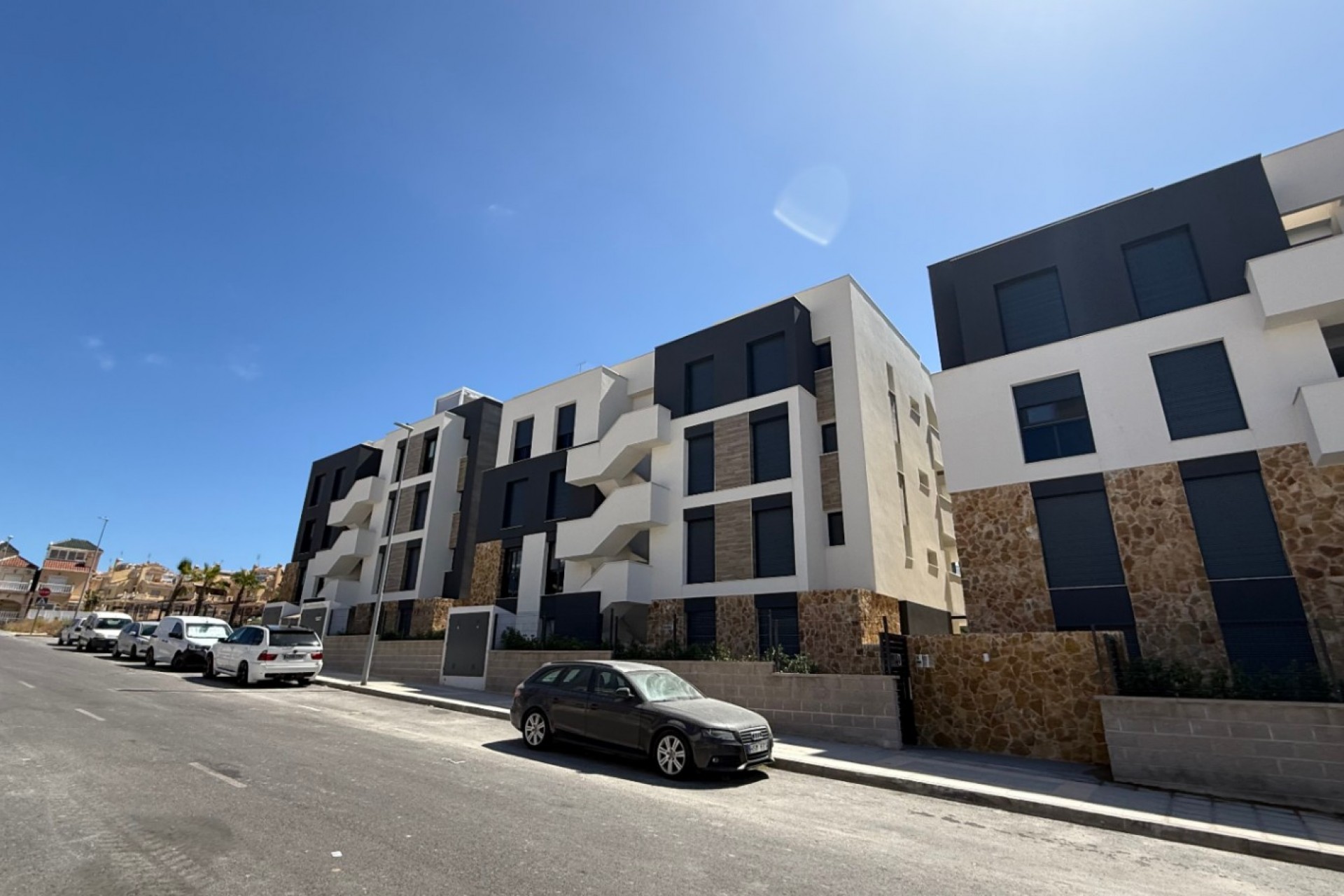 Återförsäljning - Apartment -
Orihuela - Inland